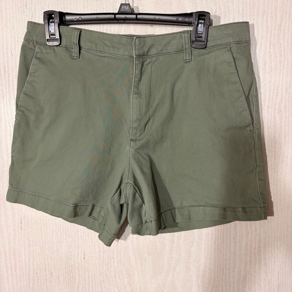Banana Republic Chino Shorts Womens 10 Olive Green Casual Stretch Safari